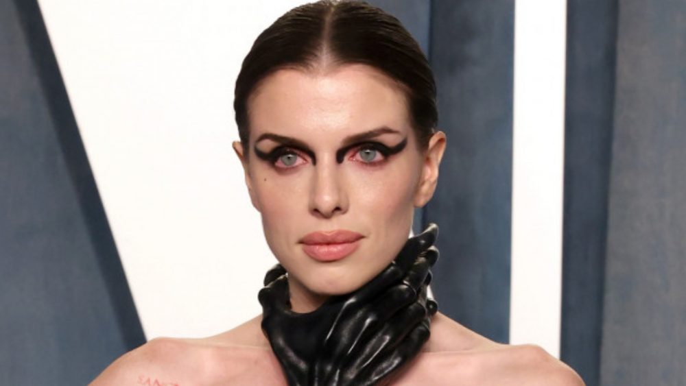 Julia Fox says she wants to 'explore her gay bone' and begin 'dating women'