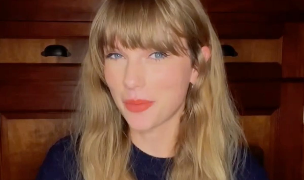 Taylor Swift donates $100k to help save girl battling brain cancer Taylor Swift