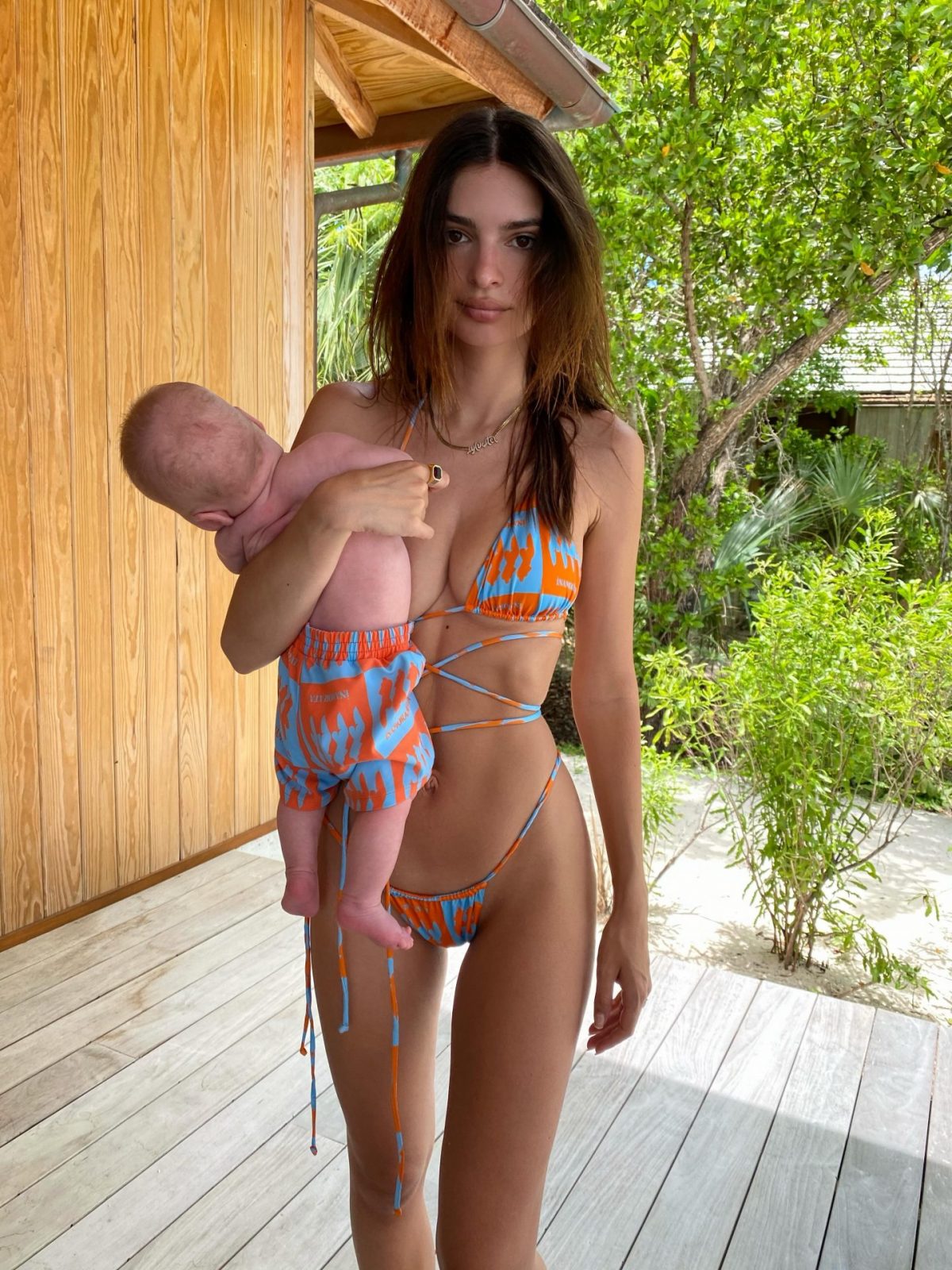 Emily Ratajkowski